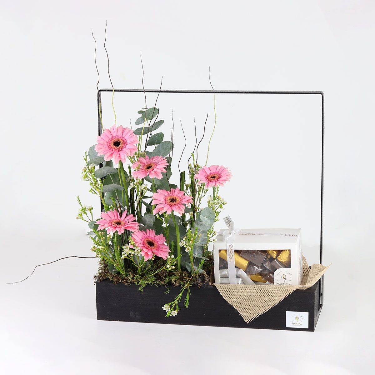 Chocolate Blooms - Gerbera Flower Stand with 500g Chocolates