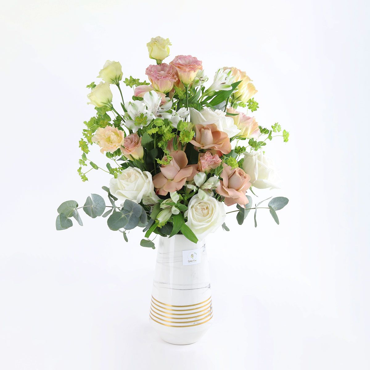 Wonder Vase - Ohara and Roses Mix in Vase