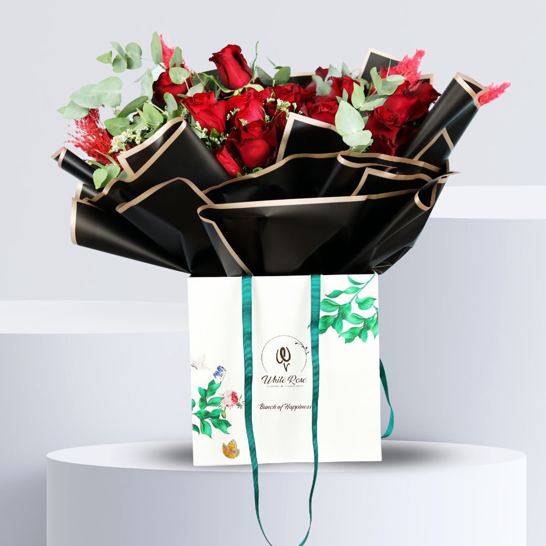 Stylish Red Bouquet - Chic Roses with Pampas Grass