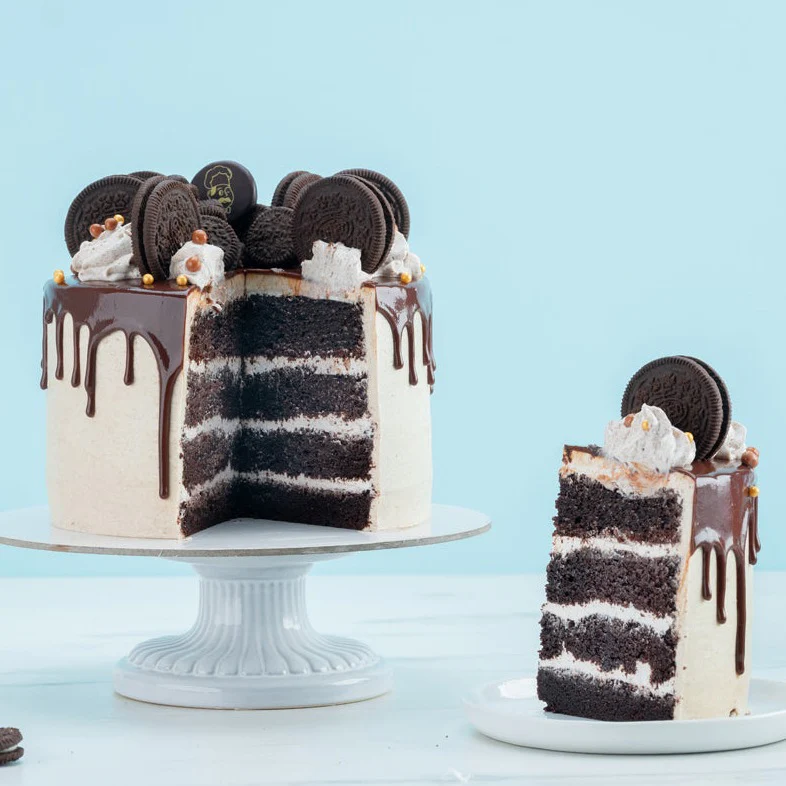 Tall Oreo Cake -1.5KG