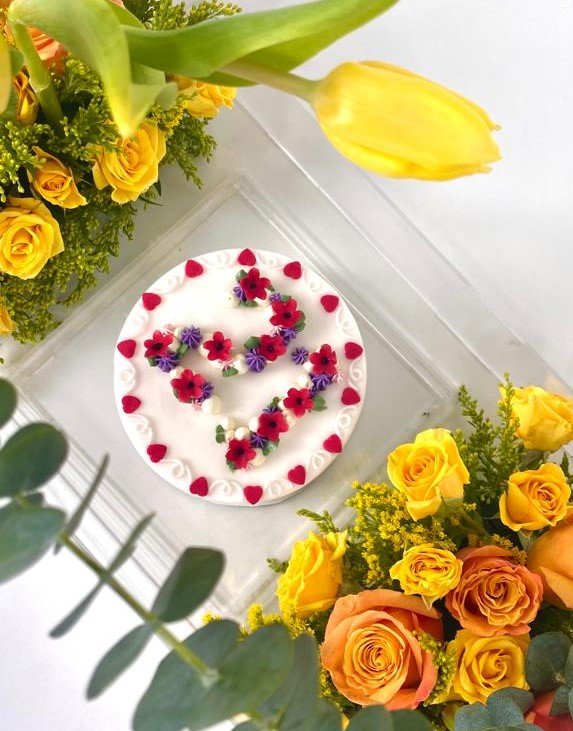 Garden of Sweetness Arrangement - Yellow Flowers & Half KG Cake